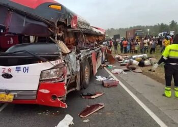 wreckage from accident on Ghanaian road