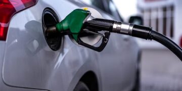 Ghana fuel prices fall as cedi strengthens and global oil drops