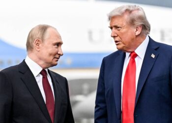 Russian President Putin (left) with US President Trump
