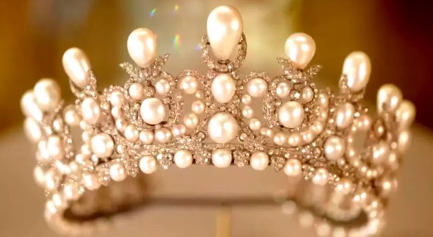 A tiara adorned with pearls worn by French Empress Eugénie, which was among the items stolen by thieves during a heist at Paris' Louvre Museum on October 19, 2025, on display in this undated still frame from a video. © Louvre Museum via Reuters