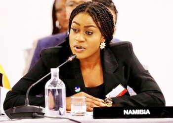 Esperance Luvindao, Minister of health and social services