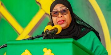Samia Suluhu Hassan lors d'un rassemblement électoral avant les élections générales à Iringa, en Tanzanie, le 5 octobre 2025. © AP