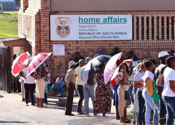 South Africa Home Affairs denies claims Lesotho nationals can enter without passports