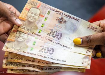 Payday shocker: Textile workers paid as little as E200