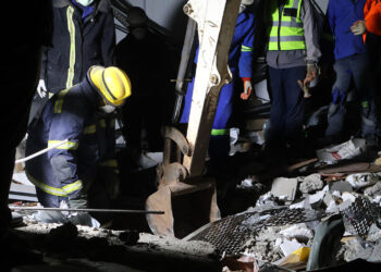 Bhunu Mall wall collapse: Shop assistant retrieved