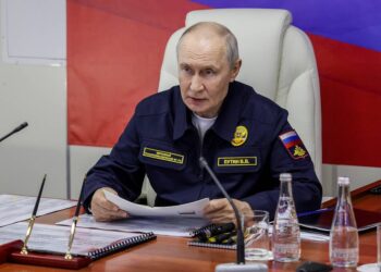 Moscow to respond in kind if West seizes Russian commercial vessels – Putin